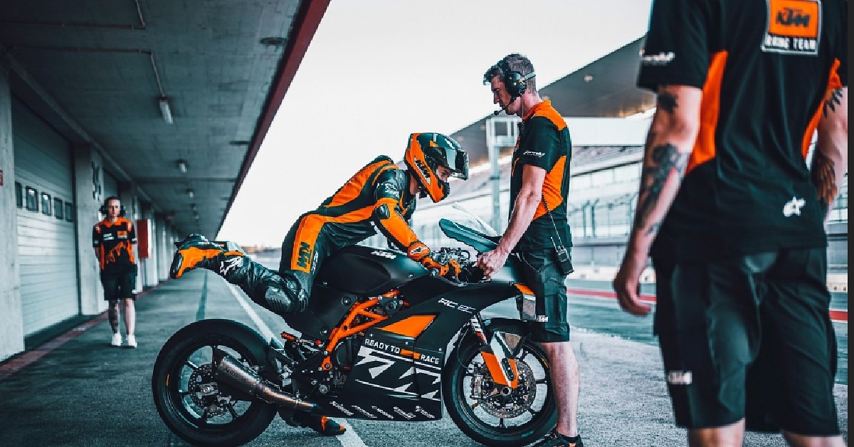 2023 KTM RC 8C: What’s on offer