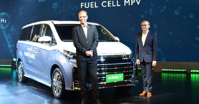 MG Euniq 7 fuel-cell MPV showcased at Auto Expo 2023