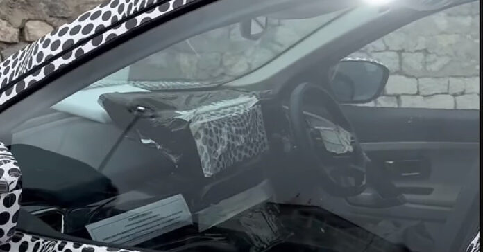 Tata Safari facelift spied again, first look at the interior