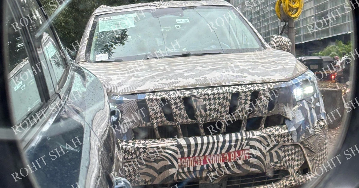 Mahindra XUV700 facelift: What do the new spy shots suggest?