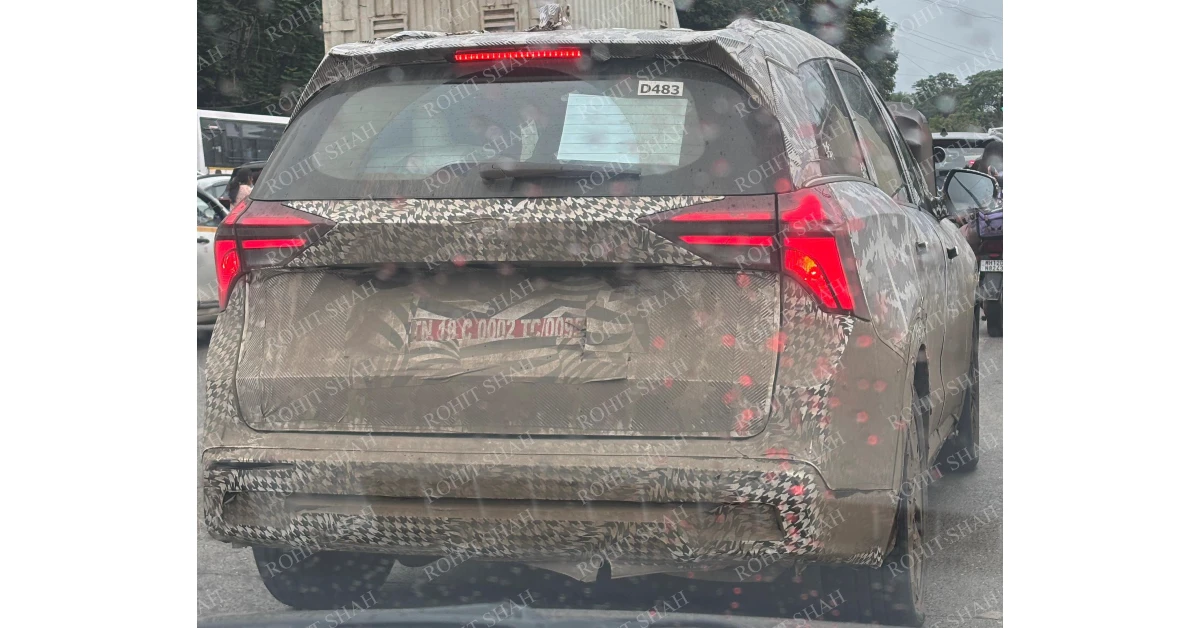 Mahindra XUV700 facelift: What do the new spy shots suggest?