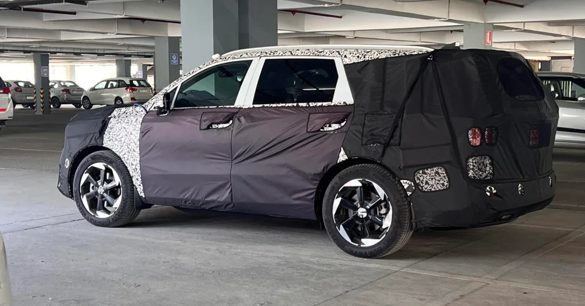 Kia Sorento spotted testing in India for the first time 1 Kia Sorento: What to expect?