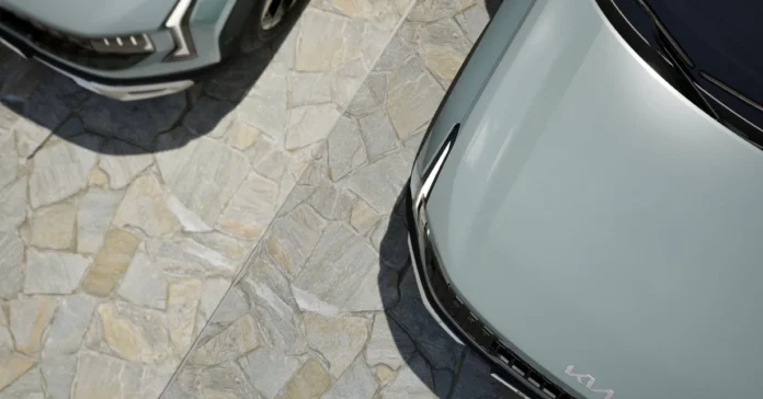 Next-gen Kia Seltos teased for the first time, debuts on December 10