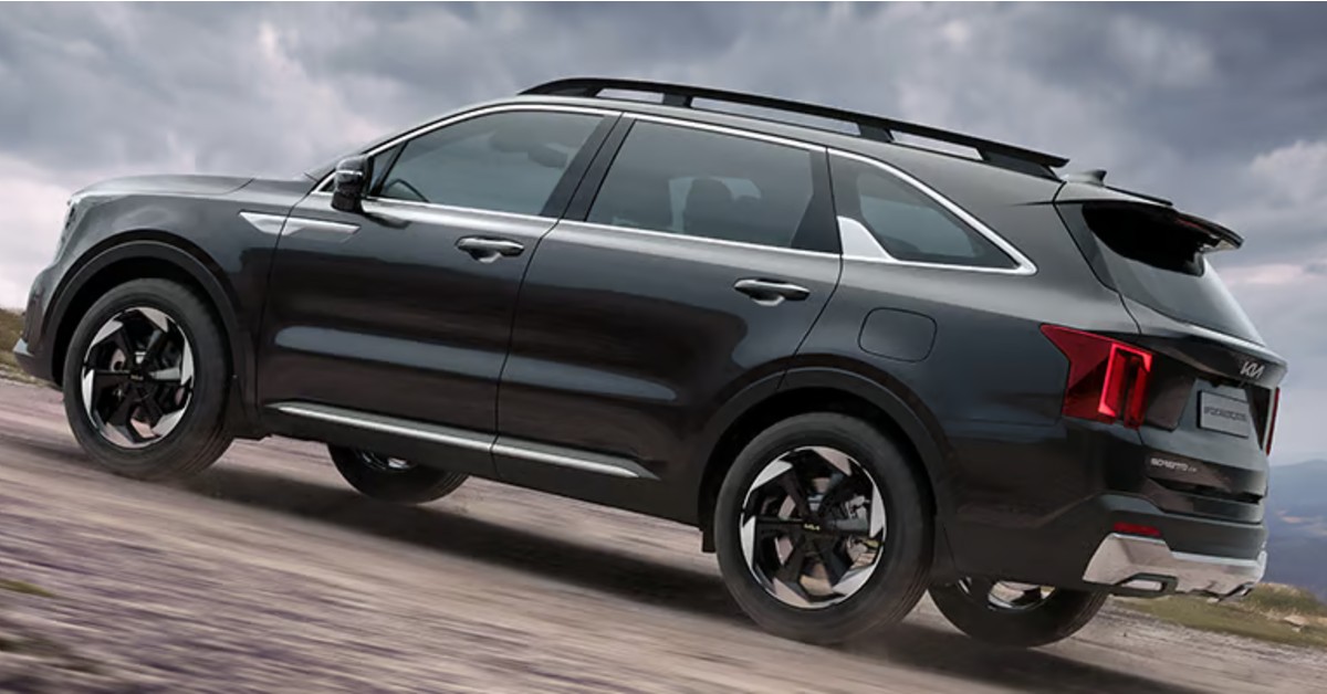 Kia Sorento breaks cover, launch scheduled for September 4 2 Kia Sorento: All set for launch