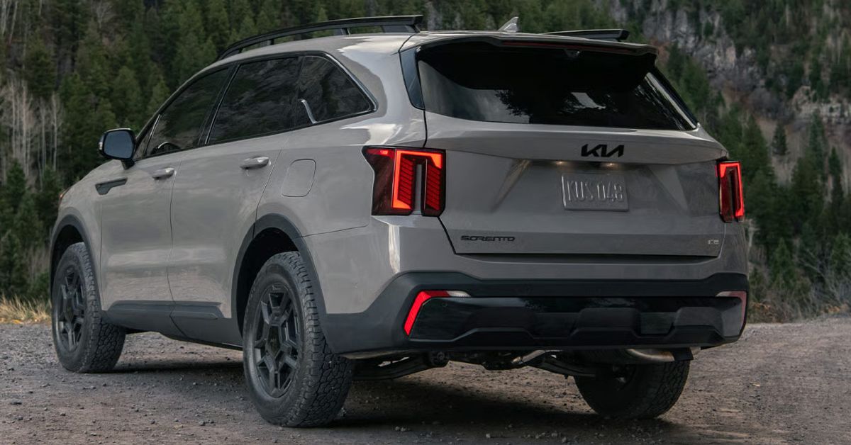 Kia Sorento teased, bookings open 3 Kia Sorento: Everything we know so far
