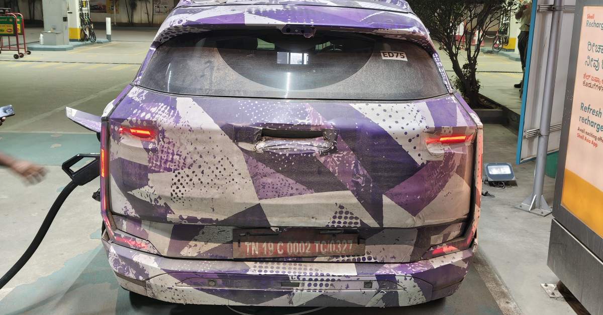 Mahindra BE 7 spotted at a charging station 3 Mahindra BE 7